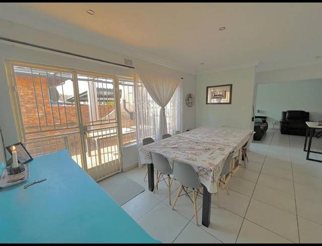 3 BEDROOM HOUSE FOR SALE IN GLENVISTA